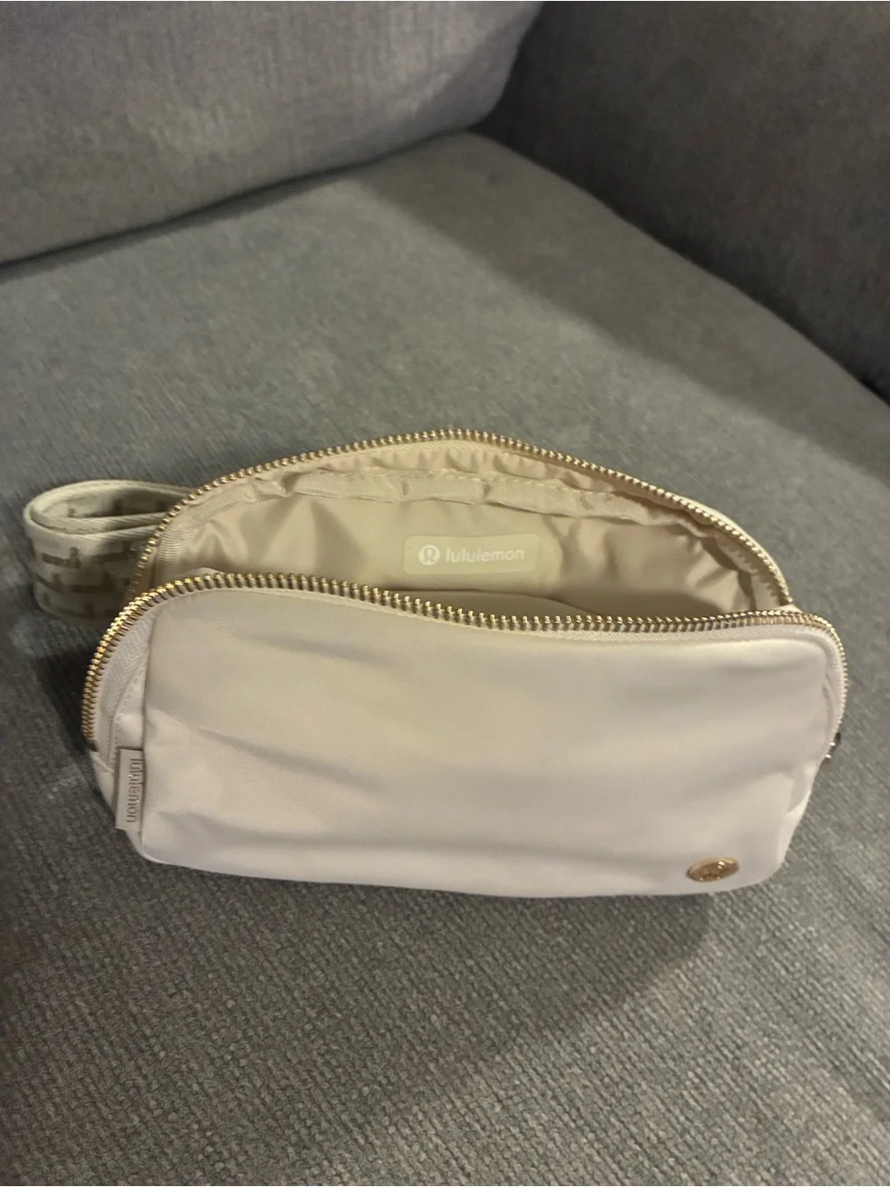 Lululemon belt bag